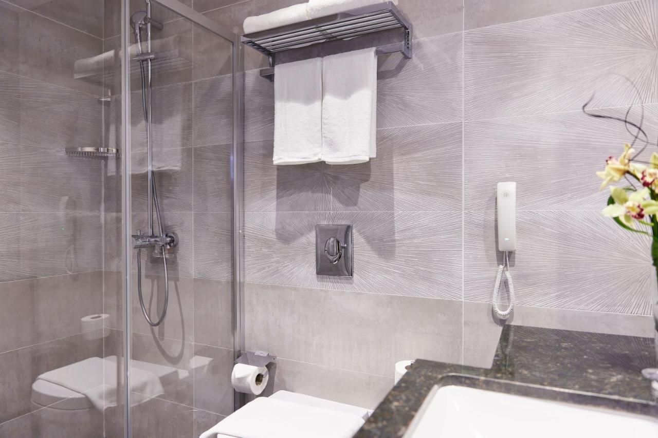 فندق Yogh Hospitality باراماريبو المظهر الخارجي الصورة