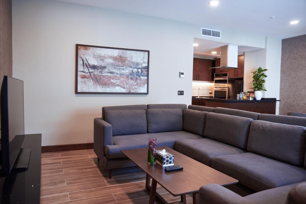 فندق Yogh Hospitality باراماريبو المظهر الخارجي الصورة