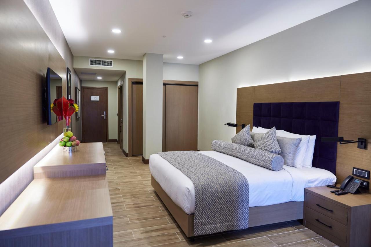 فندق Yogh Hospitality باراماريبو المظهر الخارجي الصورة